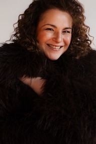 Curvymodel Claudia