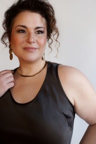 Curvymodel Claudia