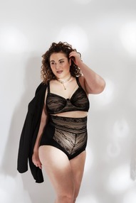 Curvymodel Claudia