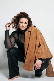Curvymodel Claudia