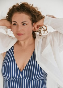 Curvymodel Claudia