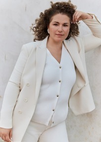 Curvymodel Claudia