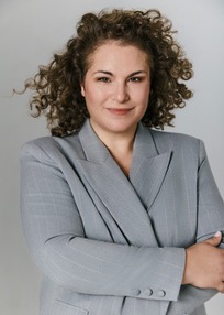 Curvymodel Claudia