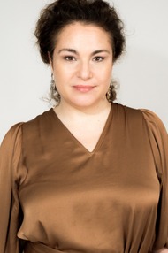 Curvymodel Claudia